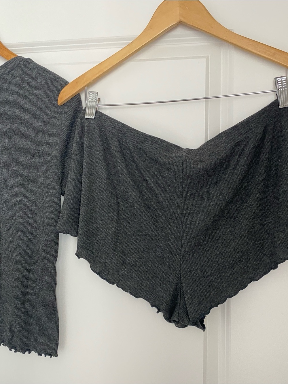 Xhilaration Women's Dark Gray 'LET'S STAY in Bed' Short Medium Pajama Set - Picture 7 of 7
